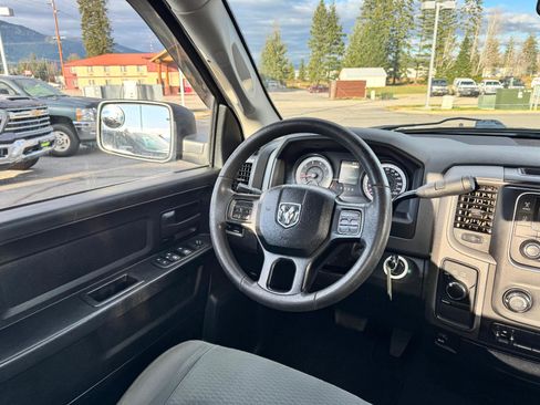 Used 2014 RAM 1500 Express image 19