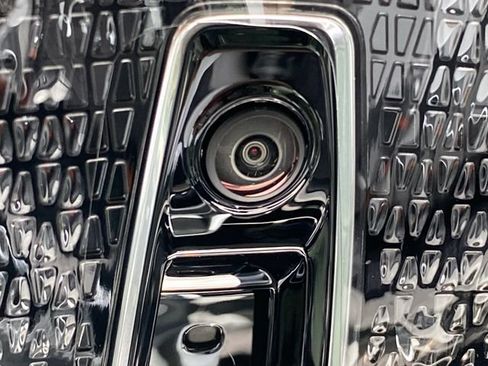 Certified 2026 Cadillac Escalade IQL Sport 1 w/ LPO, Floor Liner Package AWD/4WD image 30