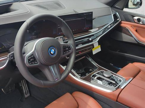 New 2026 BMW X5 xDrive50e w/ M Sport Package AWD/4WD image 3