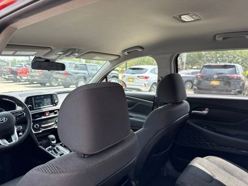Used 2019 Hyundai Santa Fe SE FWD image 18