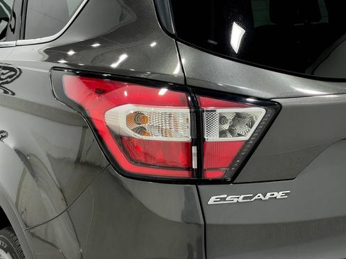 Used 2018 Ford Escape SEL FWD image 32