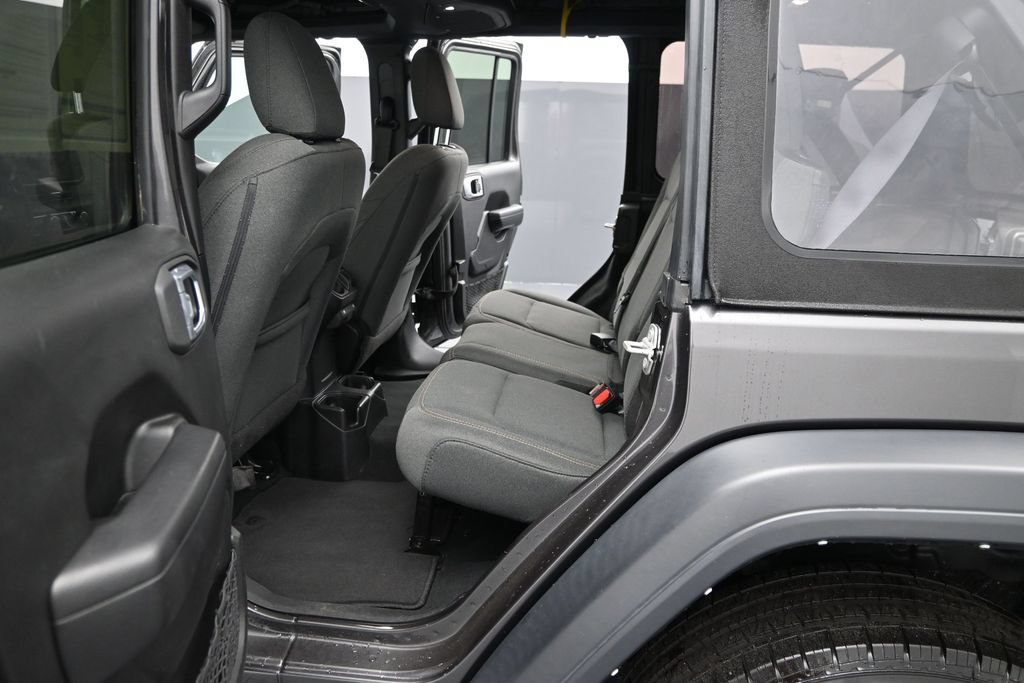 Used 2024 Jeep Wrangler Unlimited Sport AWD/4WD image 12