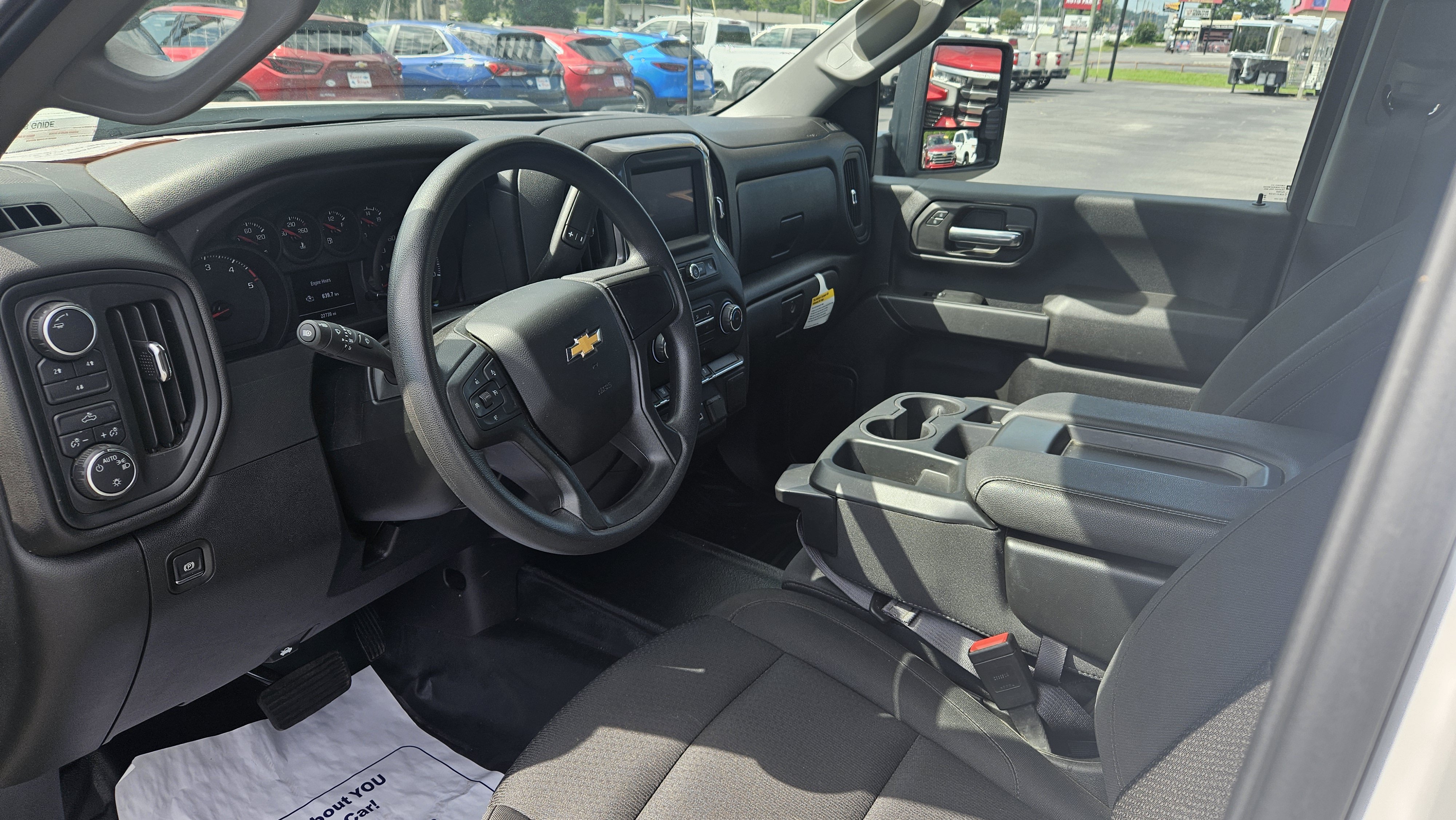 Used 2025 Chevrolet Silverado 3500 W/T AWD/4WD image 9