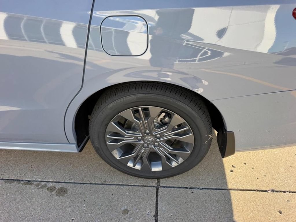 New 2027 Honda Odyssey Touring image 6