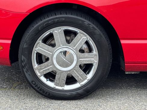 Used 2005 Ford Thunderbird RWD image 24