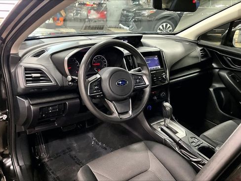 Used 2018 Subaru Impreza 2.0i Premium image 17