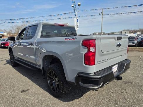 Used 2024 Chevrolet Silverado 1500 Custom Trail Boss AWD/4WD image 3