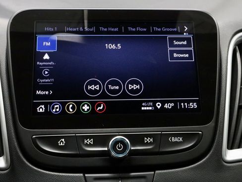 Used 2023 Chevrolet Malibu LT image 3