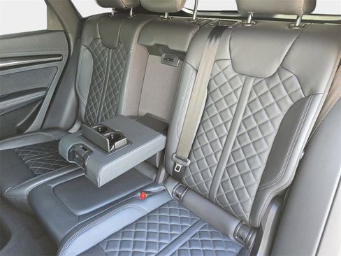 Used 2023 Audi SQ5 Premium Plus w/ Premium Plus Package image 18