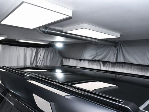 Used 2024 Land Rover Defender 130 X image 72