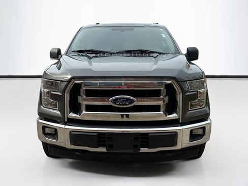 Used 2017 Ford F150 XLT image 4