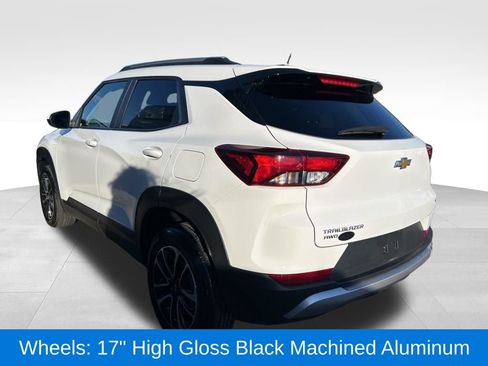 Used 2024 Chevrolet TrailBlazer LT AWD/4WD image 8