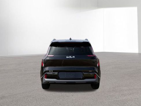 New 2026 Kia EV9 GT-Line image 5