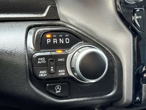 Used 2023 RAM 1500 Big Horn AWD/4WD image 30