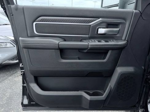 New 2026 RAM 2500 Big Horn AWD/4WD image 10