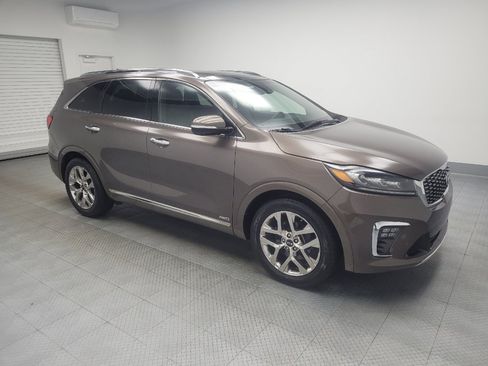 Used 2019 Kia Sorento SX image 11