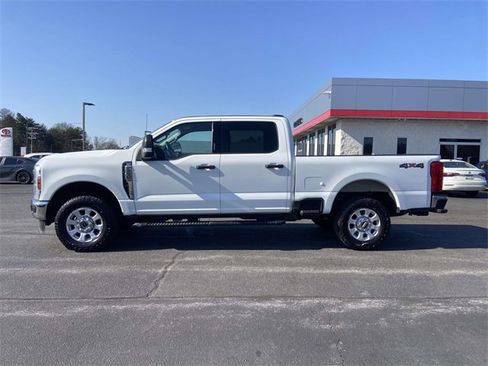 Used 2024 Ford F250 XLT image 6