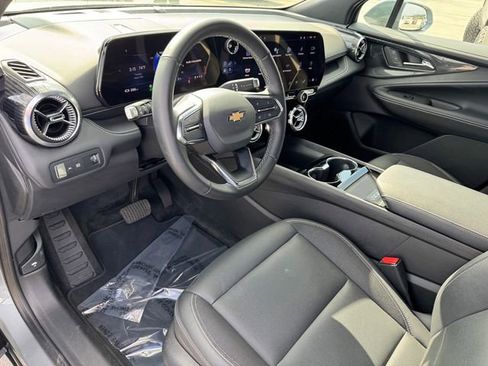 Used 2024 Chevrolet Blazer EV LT image 16