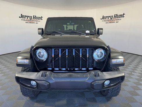 Used 2022 Jeep Gladiator Sport AWD/4WD image 5