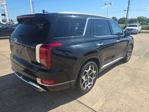 Used 2021 Hyundai Palisade Calligraphy w/ Winter Package FWD image 4