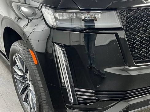 Used 2024 Cadillac Escalade Sport Platinum w/ Heavy-Duty Trailer Package AWD/4WD image 10