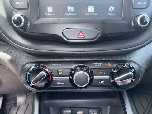 Certified 2021 Kia Soul LX FWD image 14