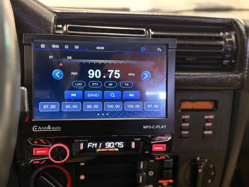 Used 1987 BMW 325 Coupe image 19