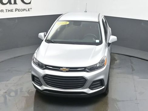 Used 2018 Chevrolet Trax LS image 46