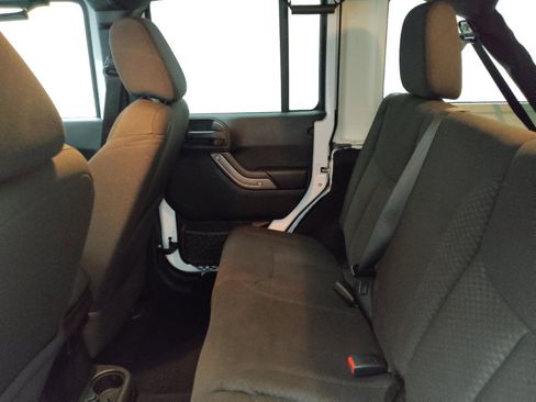 Used 2013 Jeep Wrangler Unlimited Sport image 18