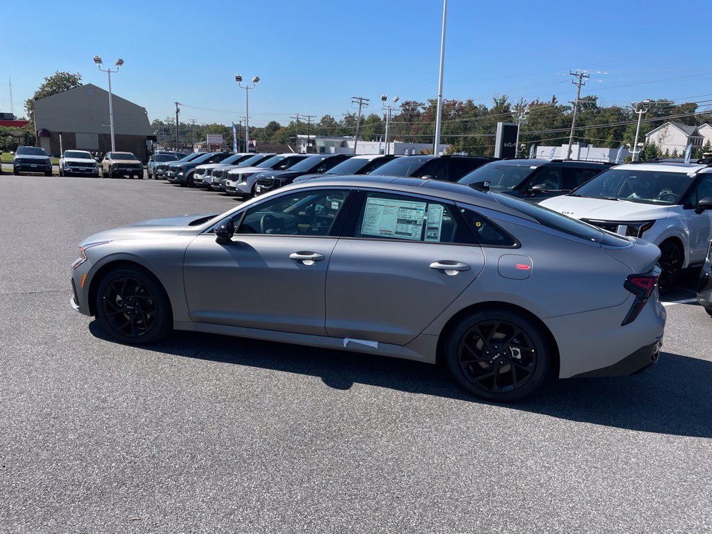 New 2027 Kia K5 GT-Line AWD/4WD image 4