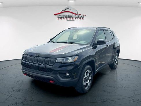 Used 2022 Jeep Compass Trailhawk w/ Trailhawk Convenience Group AWD/4WD image 4