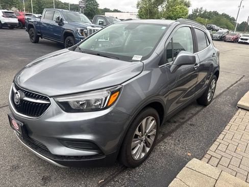 Used 2020 Buick Encore Preferred FWD image 3