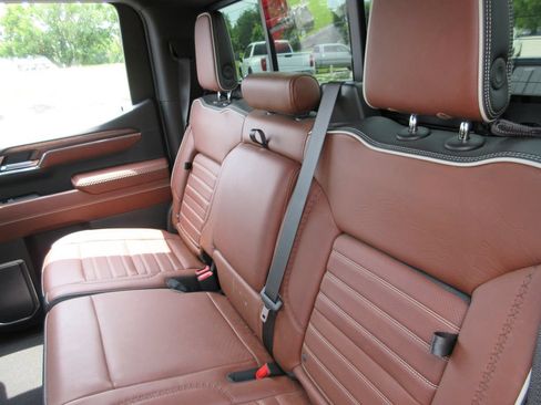Certified 2023 GMC Sierra 1500 Denali Ultimate AWD/4WD image 24