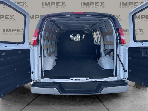 Used 2024 Chevrolet Express 2500 w/ Driver Convenience Package image 21