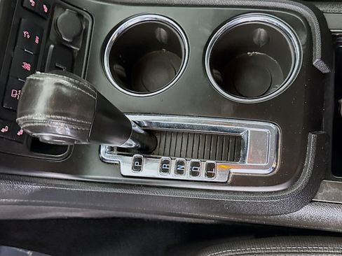 Used 2016 GMC Acadia SLE image 20