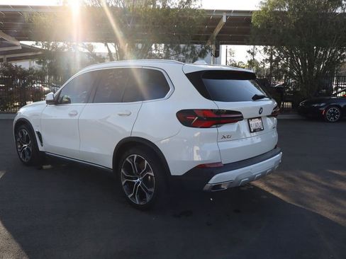 Certified 2024 BMW X5 xDrive50e w/ Premium Package image 8