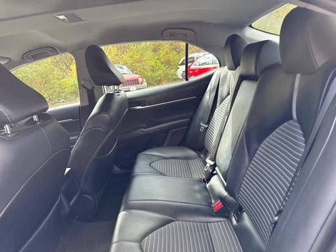 Used 2021 Toyota Camry SE image 32