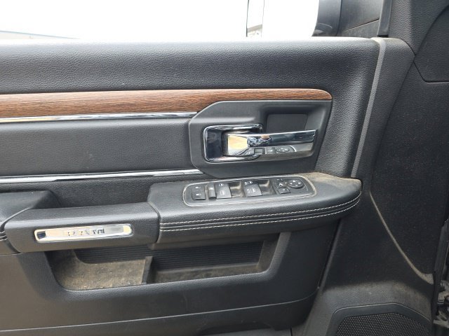 Used 2017 RAM 2500 Laramie w/ Cold Weather Group AWD/4WD image 13