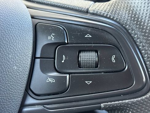 Used 2024 Buick Envista Preferred w/ Convenience II Package FWD image 26
