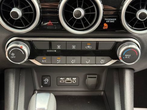 Used 2025 Nissan Sentra SV FWD image 29
