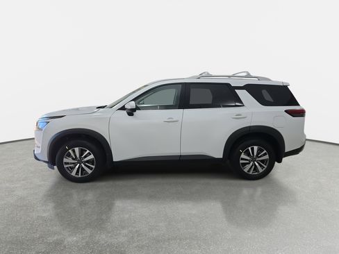 New 2025 Nissan Pathfinder SL image 8
