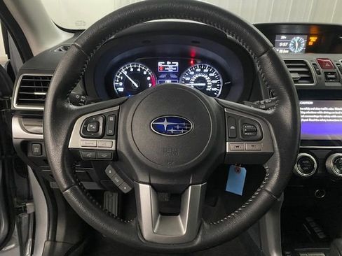 Used 2018 Subaru Forester 2.5i Premium image 11