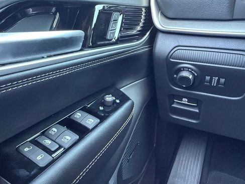 New 2026 Jeep Grand Wagoneer 4WD image 18