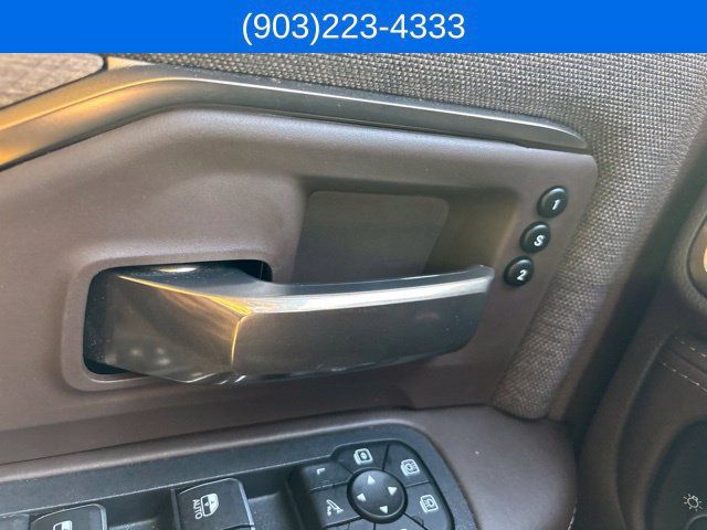 Used 2025 RAM 2500 Limited AWD/4WD image 18