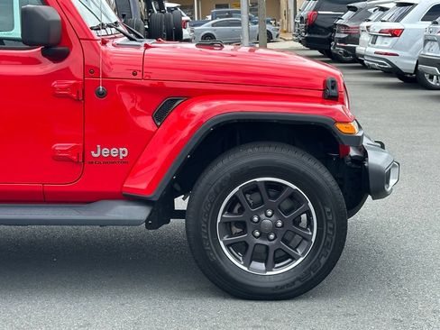 Used 2023 Jeep Gladiator Overland AWD/4WD image 42