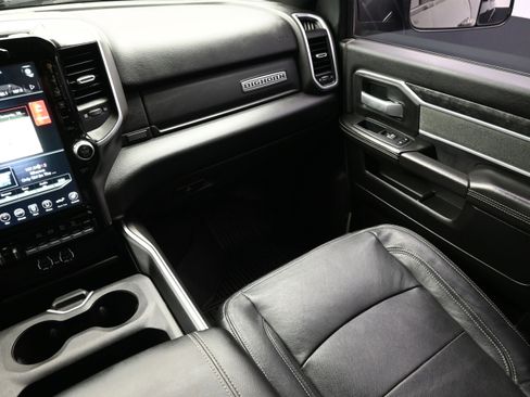 Used 2020 RAM 2500 Big Horn w/ Level 2 Equipment Group AWD/4WD image 38