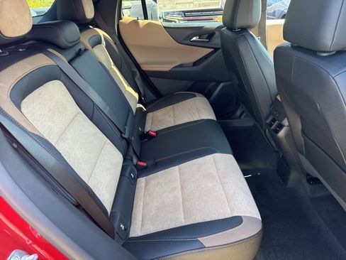 New 2025 Chevrolet Equinox ACTIV w/ Safety and Technology Package image 10