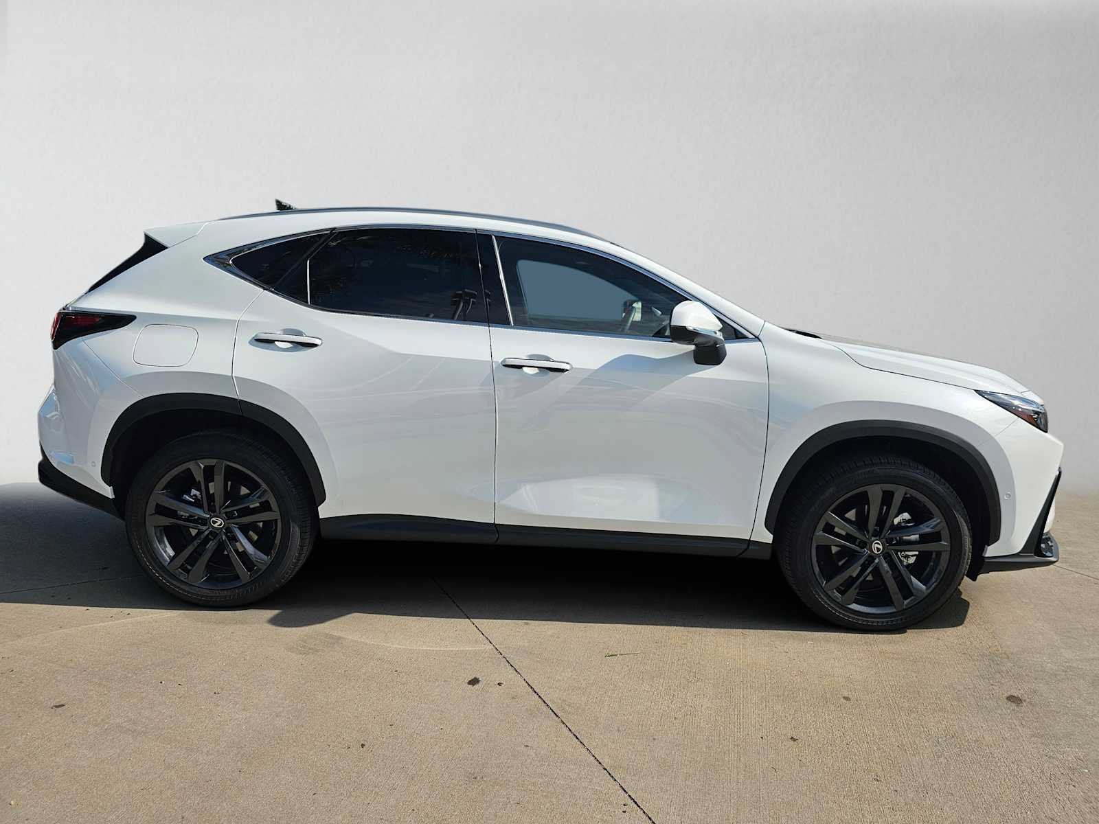Used 2026 Lexus NX 450h+ AWD w/ Accessory Package (Z1) image 2
