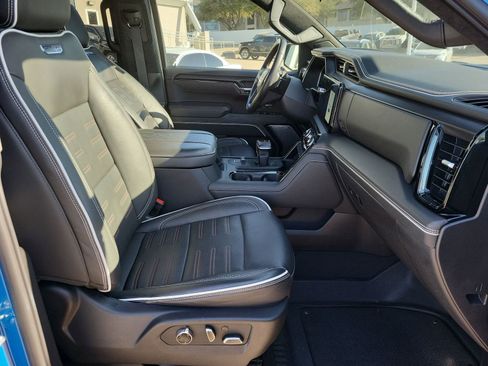Used 2024 GMC Sierra 1500 AT4X AWD/4WD image 28