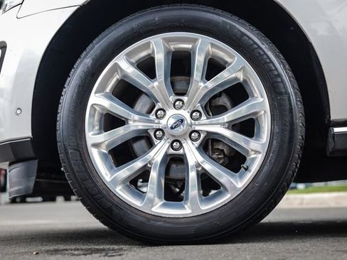 Used 2019 Ford Expedition Max Limited w/ Equipment Group 302A AWD/4WD image 17